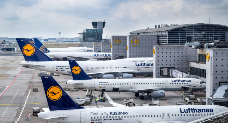 Lufthansa Clinches $9.8 Billion Bailout Deal With German Government