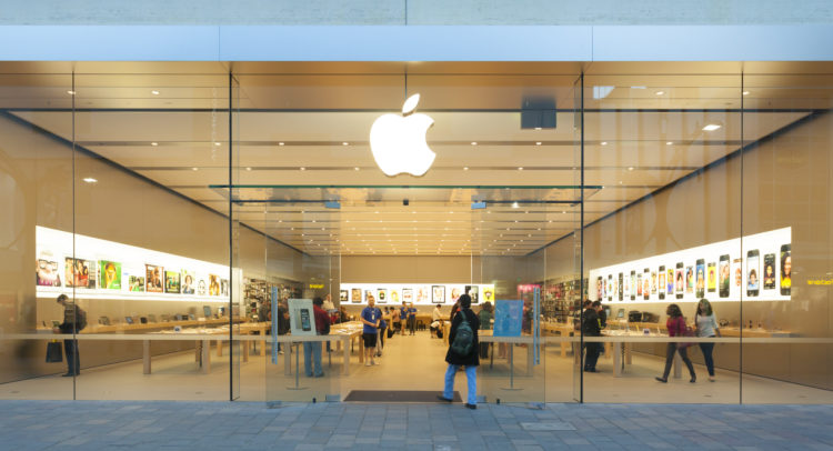 Apple to Reopen Some U.S. Stores Next Week