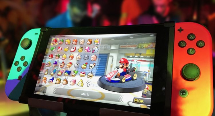 Nintendo To Reduce Mobile Gaming Presence, Wedbush Downgrades Stock
