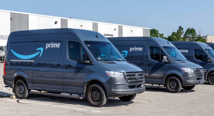 Amazon Orders 1,800 Electric Vans From Mercedes-Benz As Street Stays Bullish