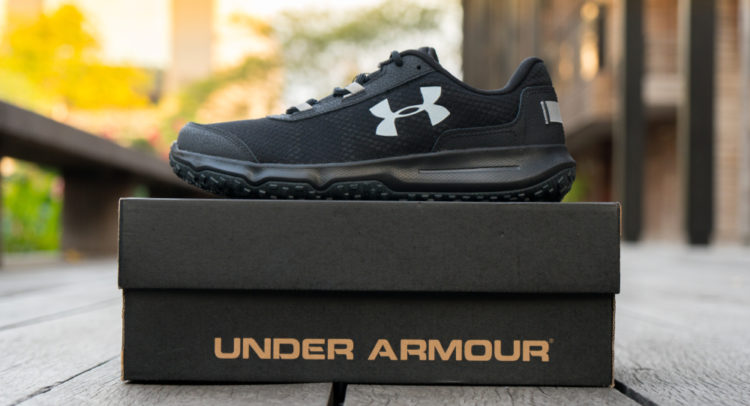 Dekking Gezamenlijk Doe alles met mijn kracht Under Armour's 3Q EPS Top Estimates On Footwear Demand; Street Says Hold