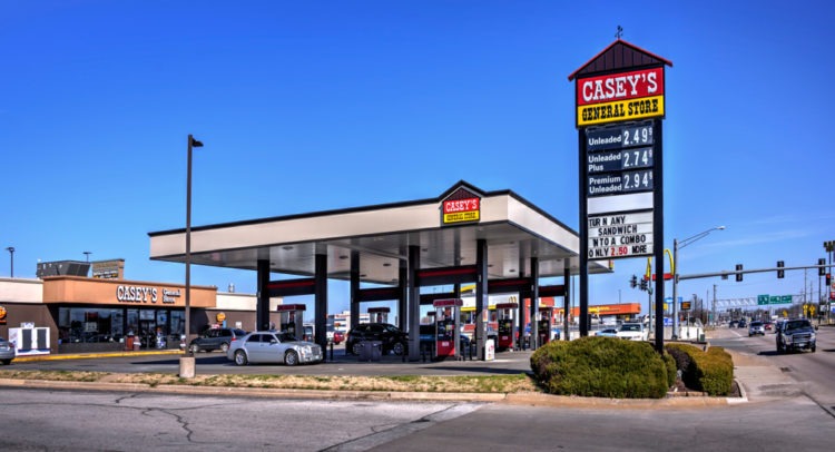 Casey’s Falls Despite 2Q Earnings Beat And Dividend Hike