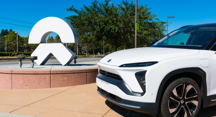 Nio Sinks 10% Despite Higher November Deliveries; Goldman Upgrades To Hold