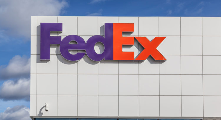 FedEx Delivers Mixed Q1 Results; Shares Sink 5%