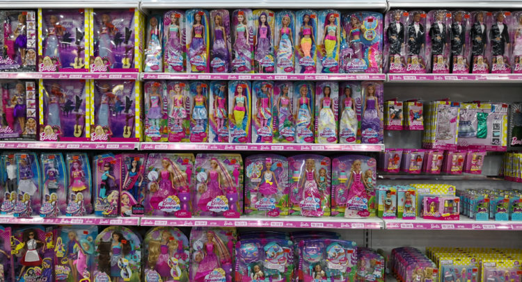 Mattel Narrows Losses In 1Q, Raises Outlook; Shares Open 7% Higher