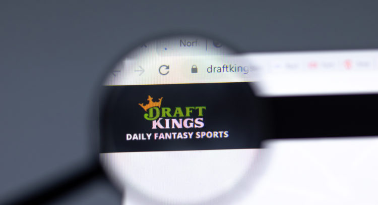 DraftKings Reports Today;  Website Traffic Hints at Strong Q4