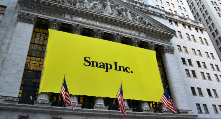 Snap раскрывает международные планы. Акции Snap пользуются спросом на Уолл Стрит