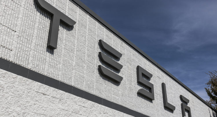 Tesla Augments Its Battery Making with Panasonic
