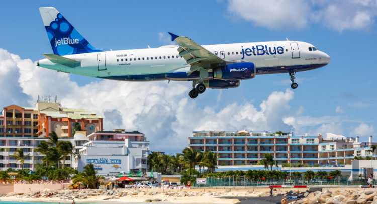 Can JetBlue Keep Flying Above Expected Revenues?