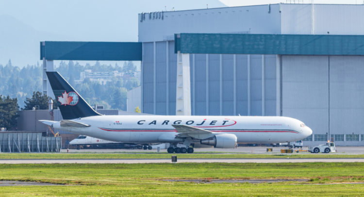 Cargojet Swings to Profit in Q4