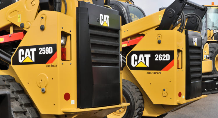 Акции Caterpillar падают на 5%, несмотря на превышение ожидаемой прибыли в четвертом квартале 2021