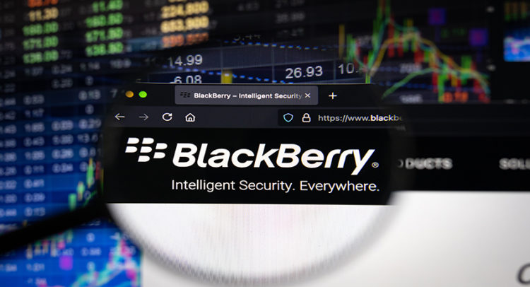 BlackBerry: Disappointing Outlook Keeps This Top Analyst on the Sidelines