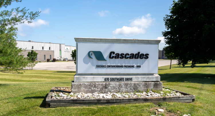 Cascades Revises Outlook for Q4 2021; Shares Fall