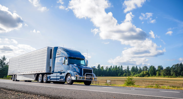 This Trucking Stock is Steering Through 2022’s Storms