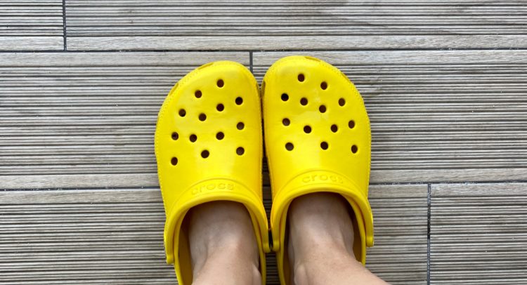 Crocs: Steeply Undervalued Despite Strong Growth Momentum