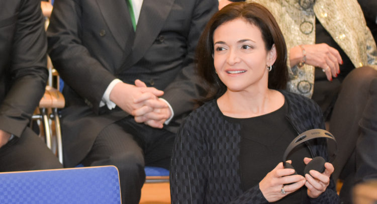 Does Sheryl Sandberg’s Exit from Meta Signal Trouble?