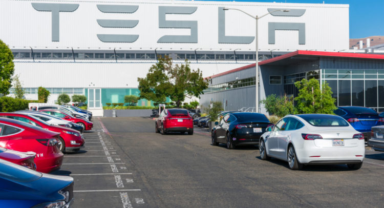 Ives Tweets his Take on Tesla Deliveries