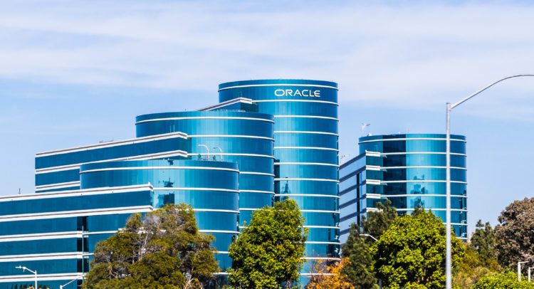 Oracle Stock: A Tech-Slump Winner After Big-Time Purchase