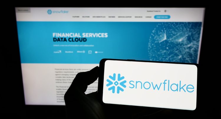 Snowflake Stock: A Cloud Bargain, Even in This Environment