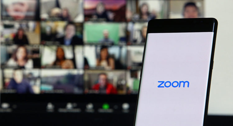 Акции Zoom Video (NASDAQ: ZM) падают после слабого прогноза