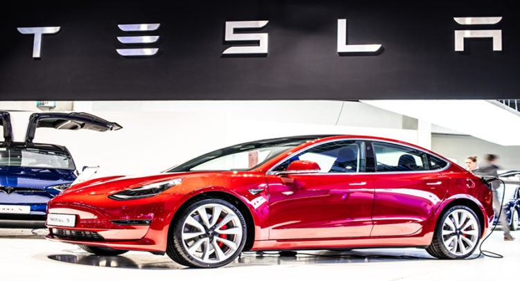 Tesla Continues to Challenge the Auto Industry’s Business Model on Multiple Levels, Says Analyst