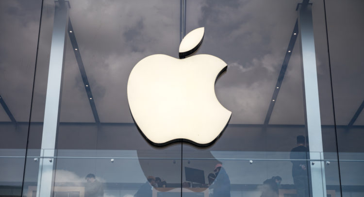 Apple (NASDAQ:AAPL) снижает зависимость чипов от Азии