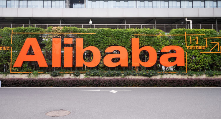 Alibaba (NYSE:BABA) встряхивает высший класс после возвращения Джека Ма