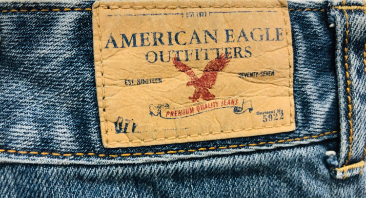 Акции American Eagle (NYSE: AEO) резко упали из-за разочаровывающих доходов за второй квартал