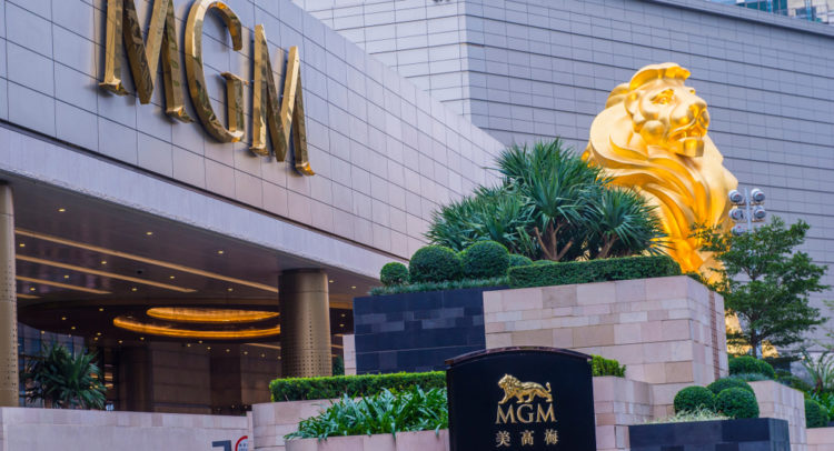 MGM Resorts Stock (NYSE:MGM): Website Traffic Pointed at Upbeat Q4 Print