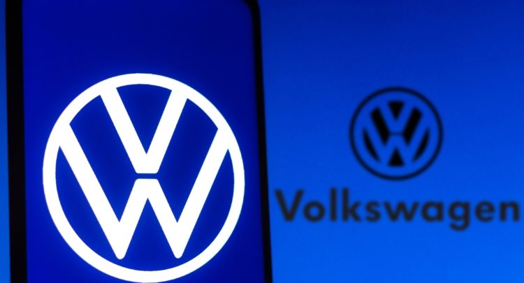 Цена акций Volkswagen упала после снижения маржи