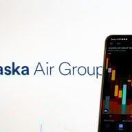 Alaska Air to Update Q4 Guidance After IT Issues