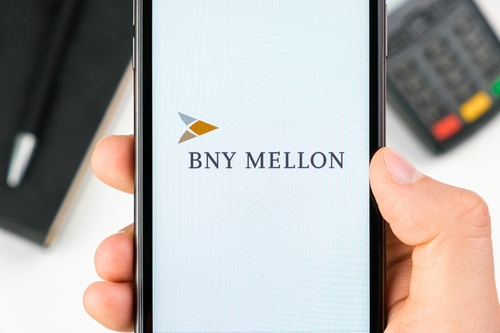 RBC Capital Remains a Hold on Bank of New York Mellon Corporation (BK)