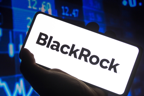 BlackRock price target raised to $1,080 from $910 at Argus