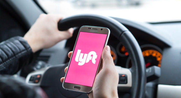 Lyft (NASDAQ:LYFT) стремится увеличить доход с помощью рекламы в приложениях