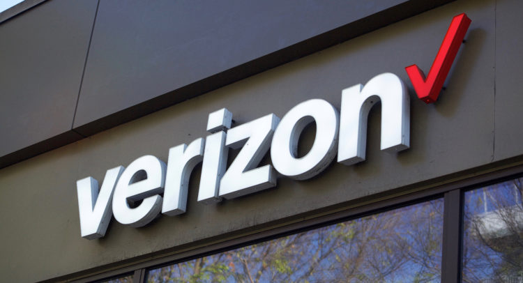 Акции Verizon (NYSE: VZ): большая сделка для дивидендных инвесторов