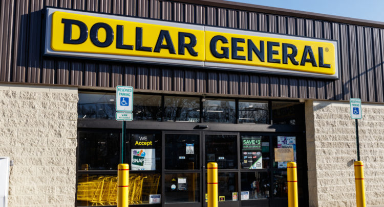 Dollar General Slips After Mixed Q3 Results