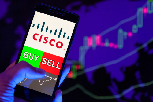 Cisco CFO Herren sells 22,309 common shares