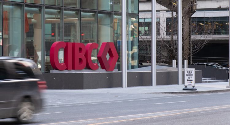 CIBC Stock (TSE:CM) Now Yielding 5.7% Following Q4 Earnings Plunge