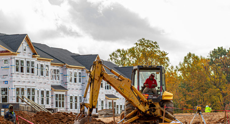 DHI vs. TOL: Which Homebuilder Stock is Better?