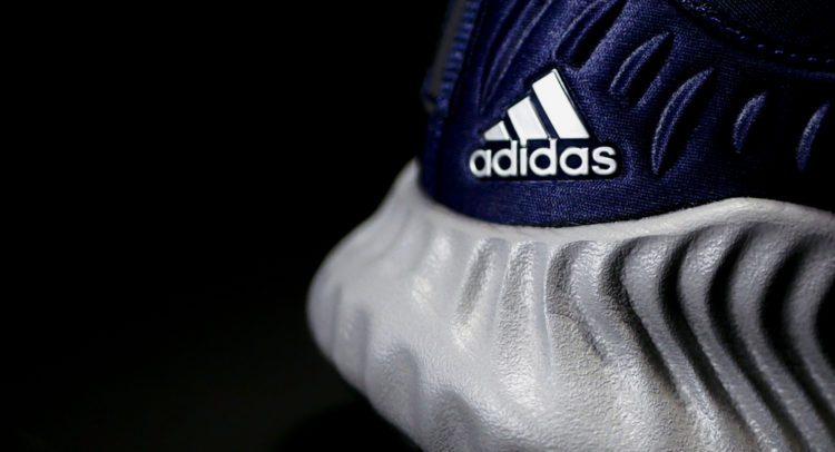 paperback Verminderen Boek Adidas' Q4 Sales Drop; Challenges to Linger - TipRanks.com