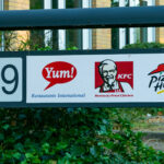 Yum! Brands Stock (NYSE:YUM) Remains Resilient. Should You Buy?