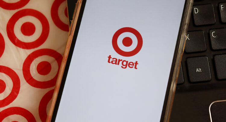 Акции Target (NYSE:TGT): ставка на устойчивость потребителей