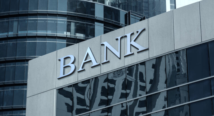 Инвесторы ищут возможности в региональных банках в условиях недавних проблем