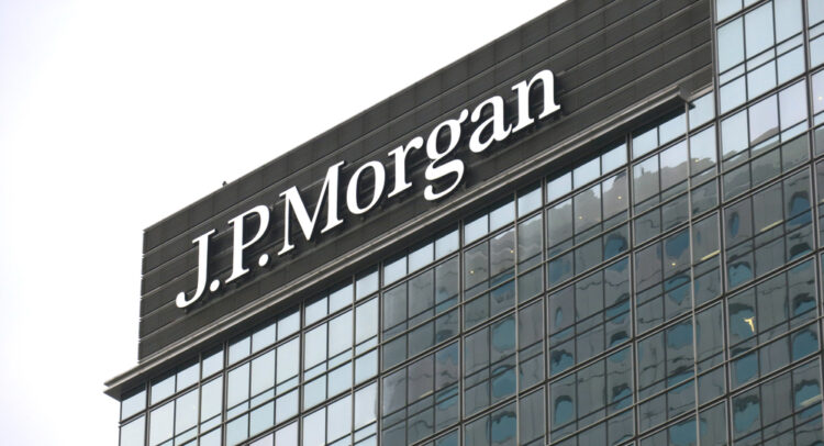 JP Morgan растет после того, как результаты первого квартала превысили оценки