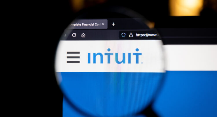Intuit (NASDAQ:INTU): рекордная прибыль в 2023 финансовом году
