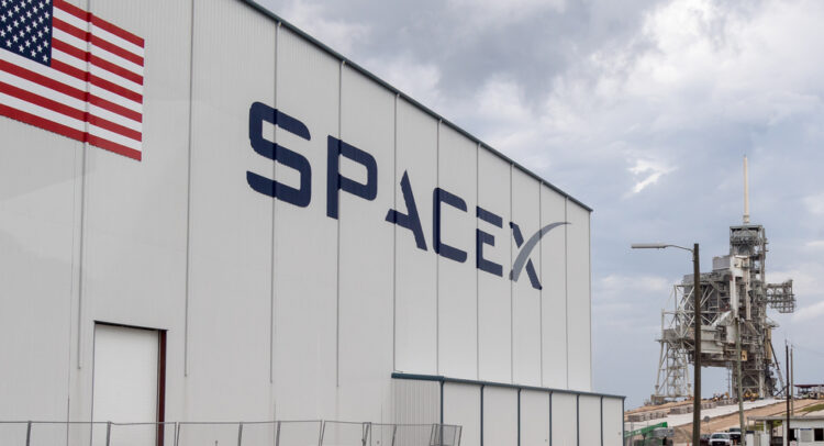 Musk’s SpaceX Secures Pentagon Contract