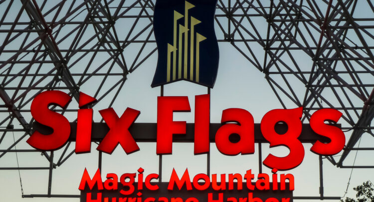 Six Flags обеспечивает лучший результат в первом квартале благодаря увеличению расходов гостей