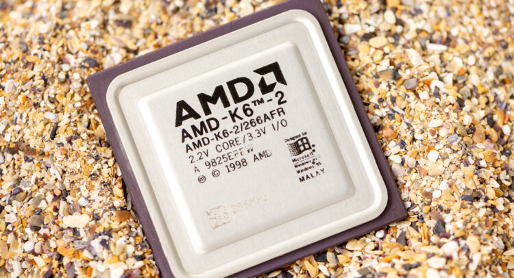 انخفاض مخزون AMD بعد إطلاق المعالجات