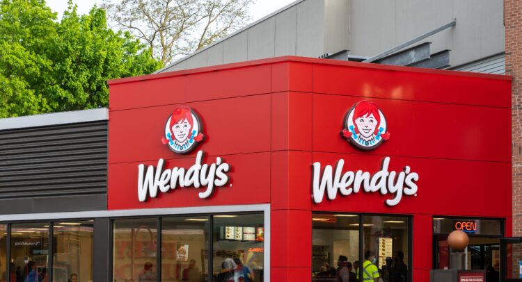 Wendy’s Slips despite Analyst Upgrade