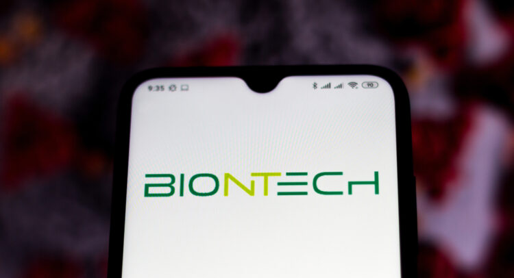 BioNTech видит несколько судебных исков, связанных с вакциной против Covid-19, в Германии